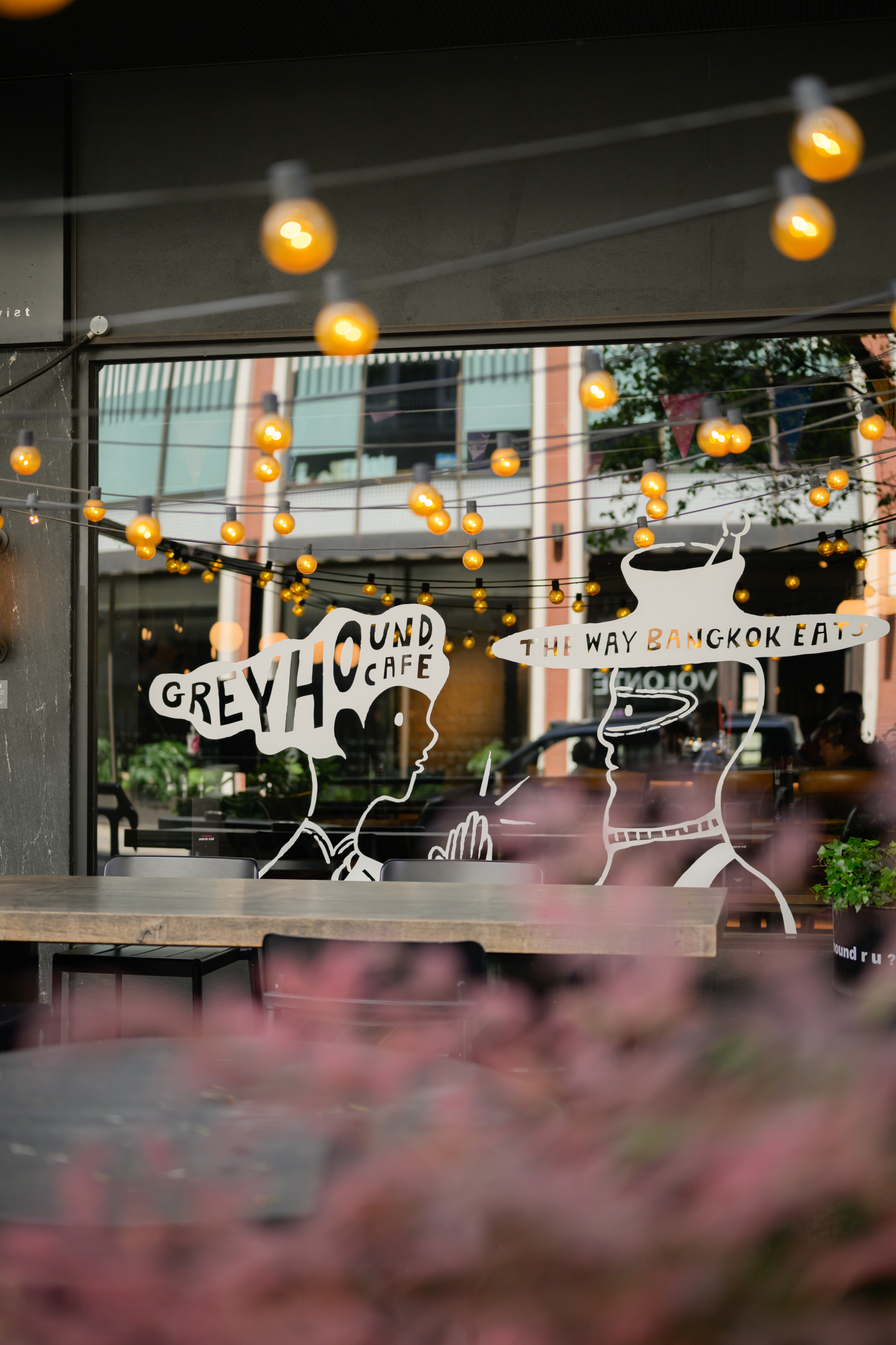 Retail frontage at 18 Berners Street